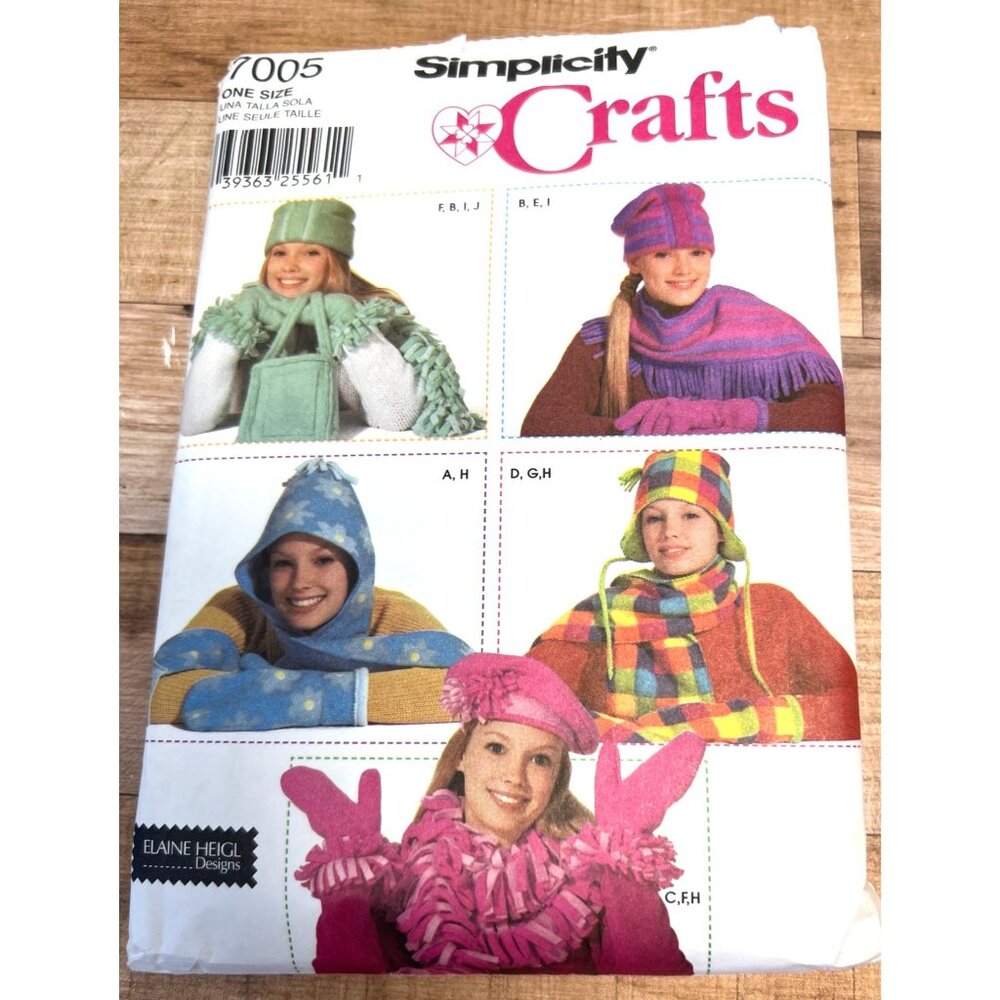 Simplicity Crafts Pattern 7005 Winter Accessories Hats Scarves & Mittens One Siz